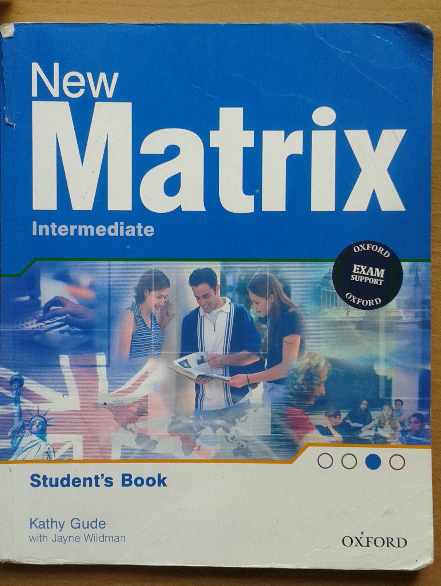 NEW MATRIX INTERMEDIATE STUDENTS BOOK